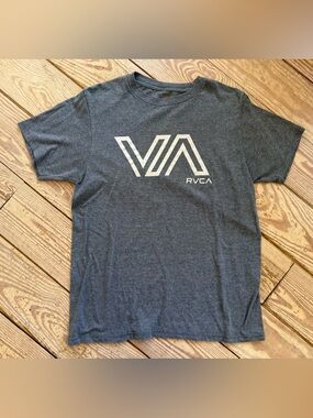 RVCA tshirt size S